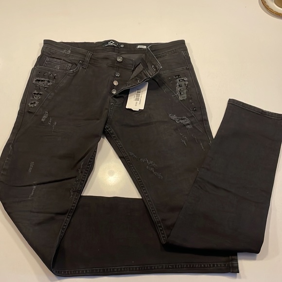NWT Ministry of Fashion distressed and studded, slim fit black jeans - Picture 3 of 4